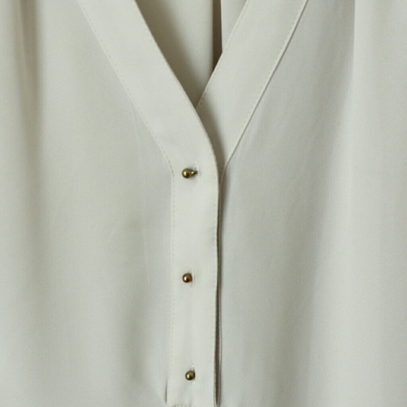 Blouse - Picture 2 of 4